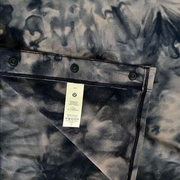 Lululemon customizable snap scarf/ NWT - Picture 5 of 7